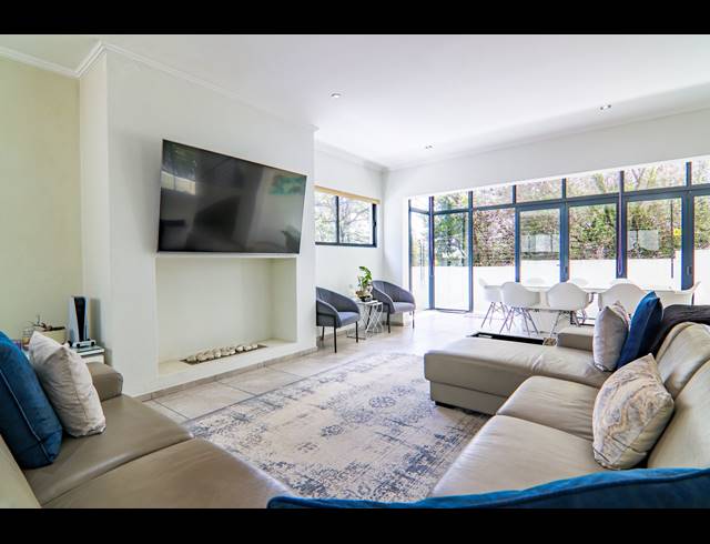 3 BEDROOM CLUSTER TO LET IN EDENBURG